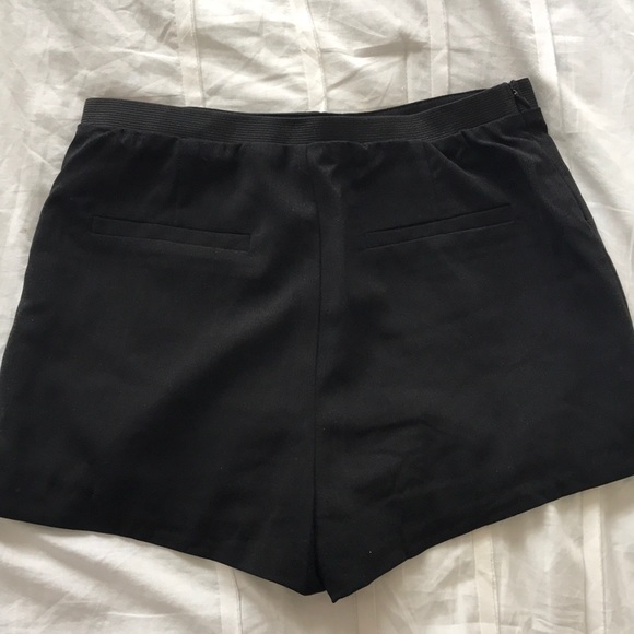 Mid Rise Shorts - Picture 3 of 6